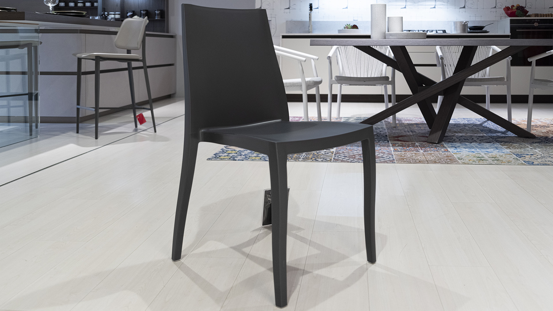 cover-sedia-pangea-by-bonaldo